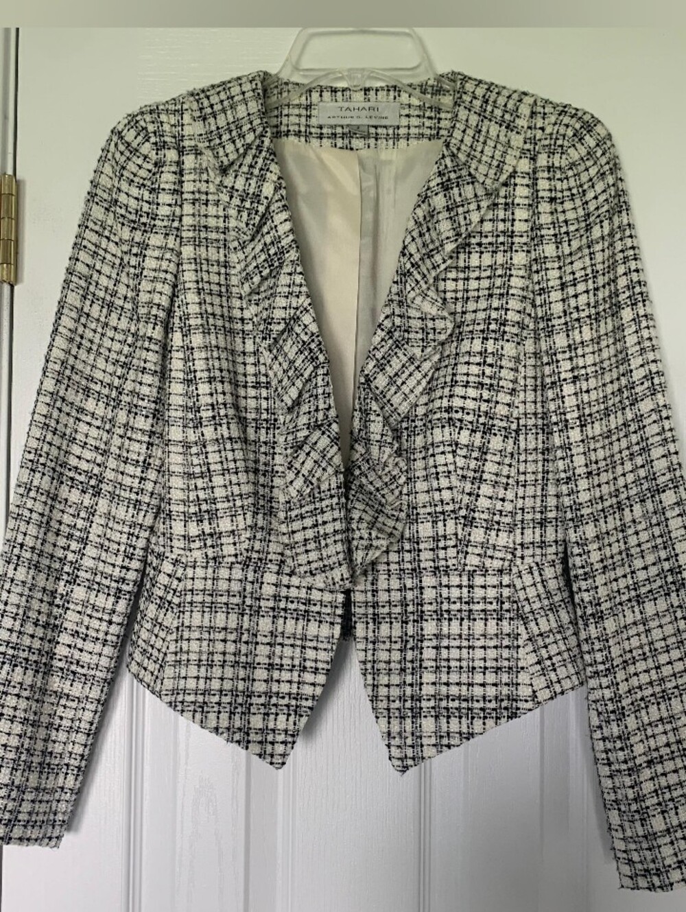 Tahari Arthur S. Levine Black White Tweed Ruffle V-Neck Blazer 2